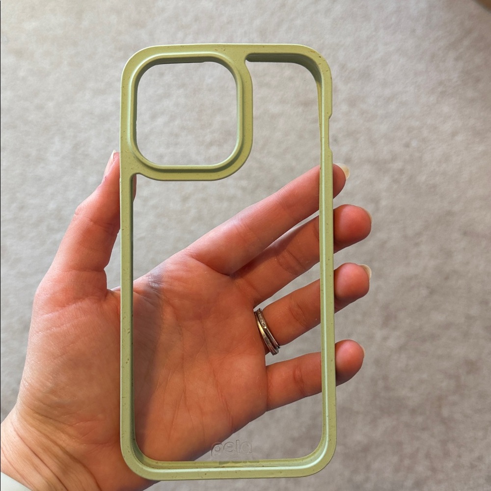 Pela Case iPhone 15 Pro Max - Picture 2 of 4